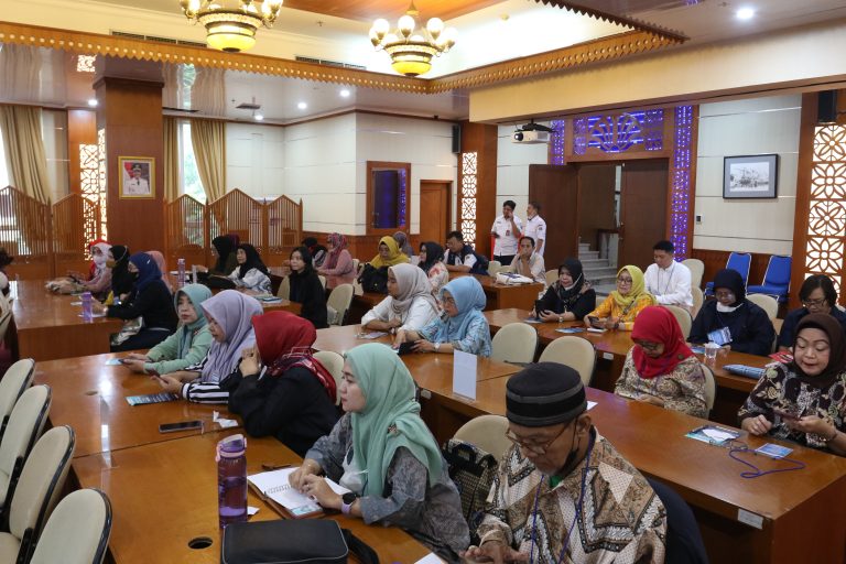 Sekitar 130 UMKM di DKI Jakarta mengikuti pelatihan digital marketing yang diselenggarakan secara kolaboratif oleh Gekrafs, pelatihan bisnis Omah Biznis, investasi securities crowdfunding Danamart, Pemkot Jakarta Pusat, dan sejumlah sponsor.